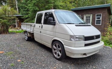 Volkswagen-transporter-1992-white