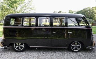 Volkswagen-type-2-deluxe-1966