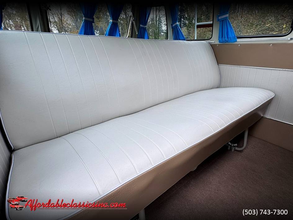 Volkswagen-type-ii-1966-14