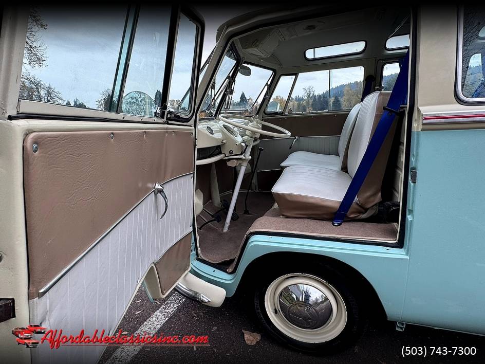 Volkswagen-type-ii-1966-35