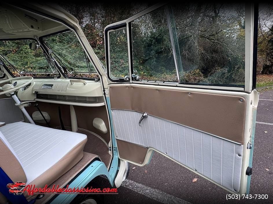 Volkswagen-type-ii-1966-42