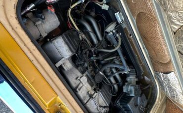 Volkswagen-vanagon-1982-custom-14