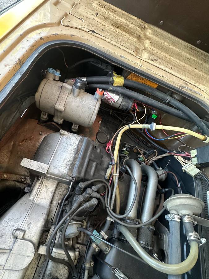 Volkswagen-vanagon-1982-custom-15