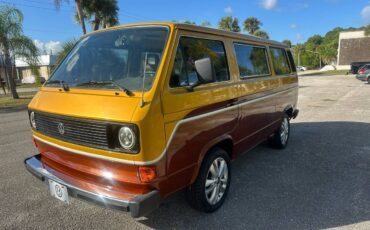 Volkswagen-vanagon-1982-custom