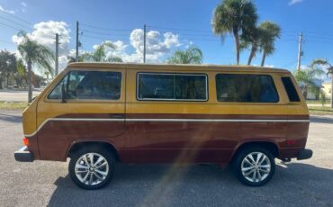 Volkswagen-vanagon-1982-custom-4