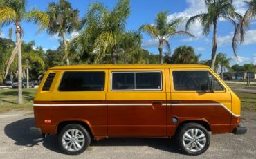Volkswagen-vanagon-1982-custom-8