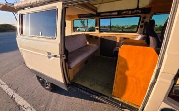Volkswagen-vanagon-1985-3