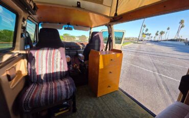 Volkswagen-vanagon-1985-5