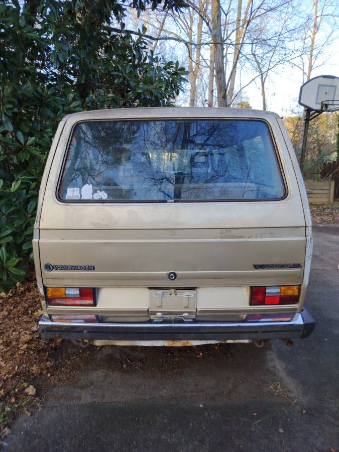 Volkswagen-vanagon-1985-7