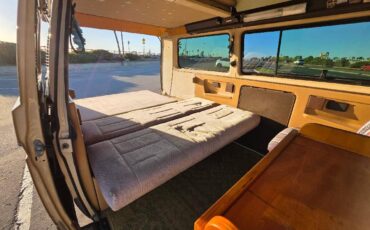 Volkswagen-vanagon-1985-7