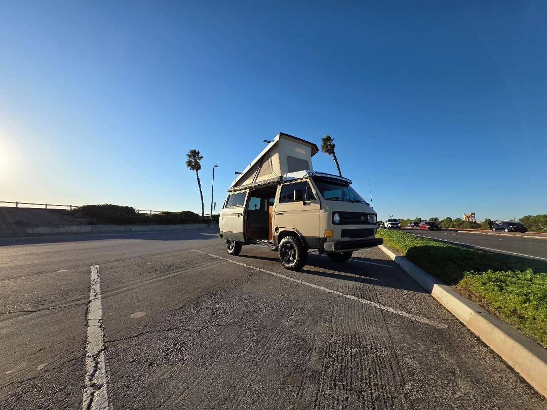 Volkswagen-vanagon-1985-8