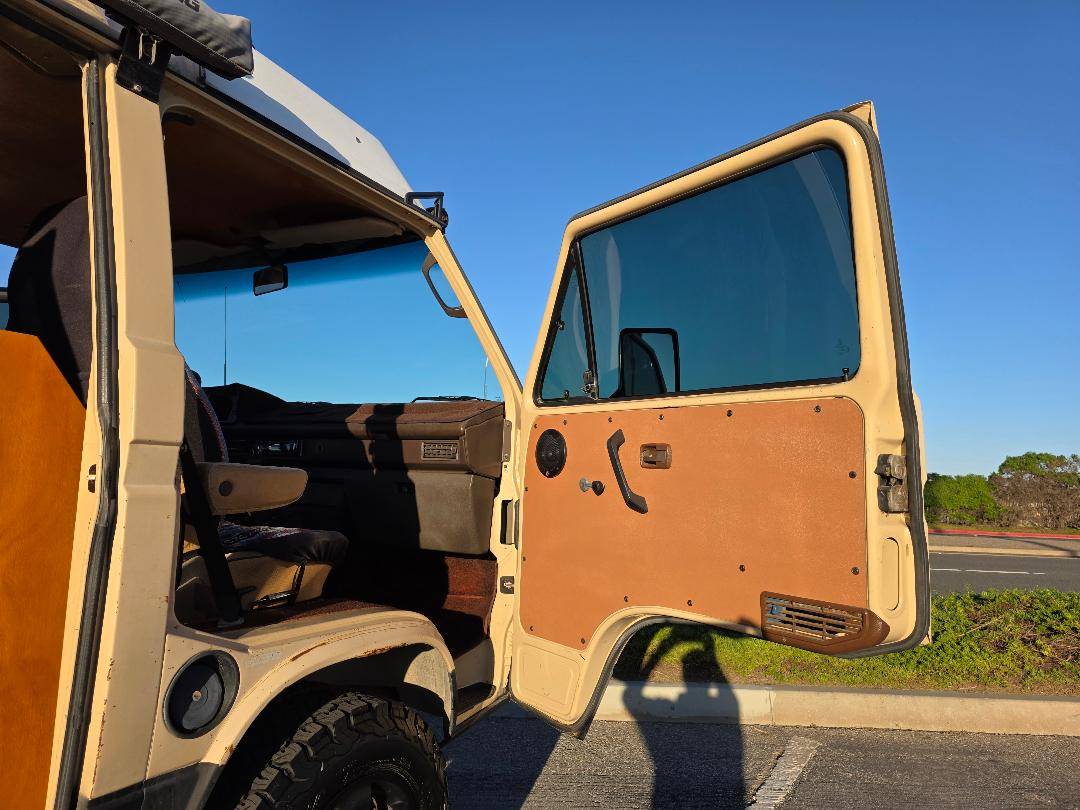 Volkswagen-vanagon-1985-9
