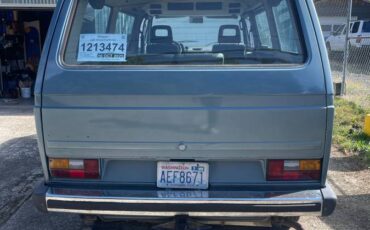 Volkswagen-vanagon-1985-blue-18