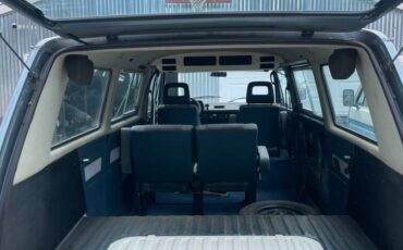 Volkswagen-vanagon-1985-blue-23