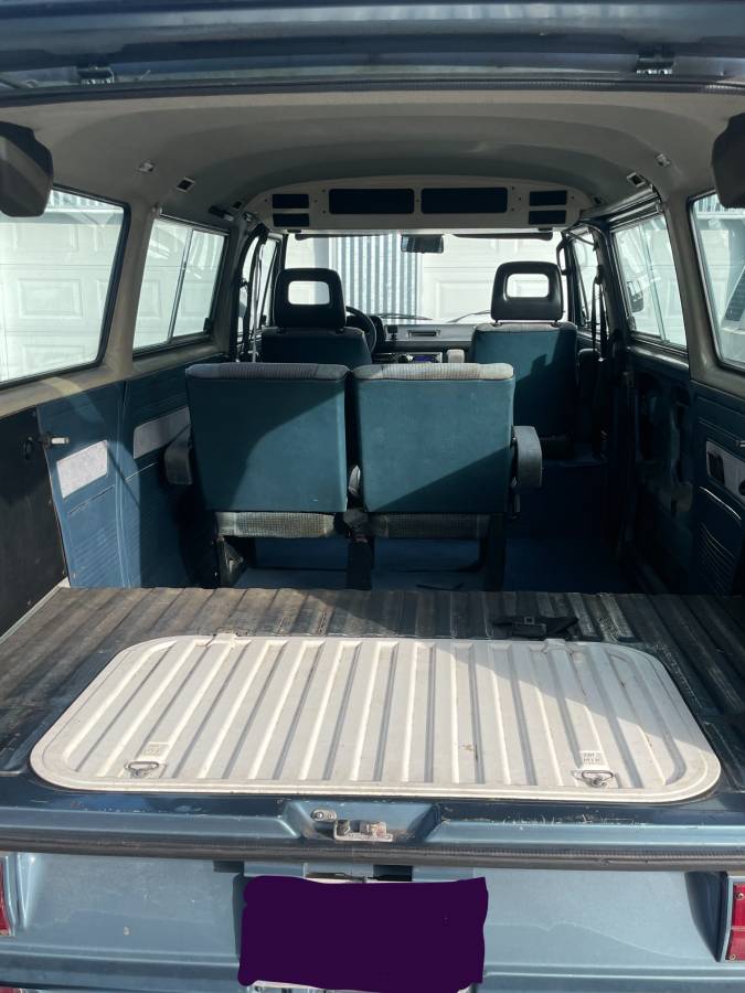 Volkswagen-vanagon-1985-blue-5