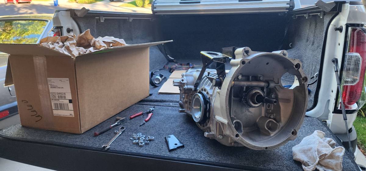 Volkswagen-vanagon-1985-brown-16