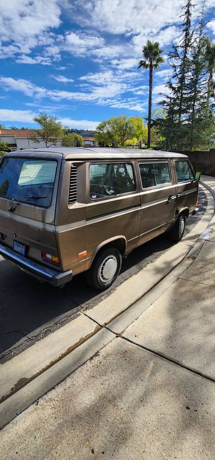 Volkswagen-vanagon-1985-brown-6