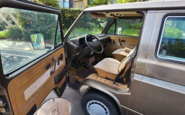 Volkswagen-vanagon-1985-brown-7