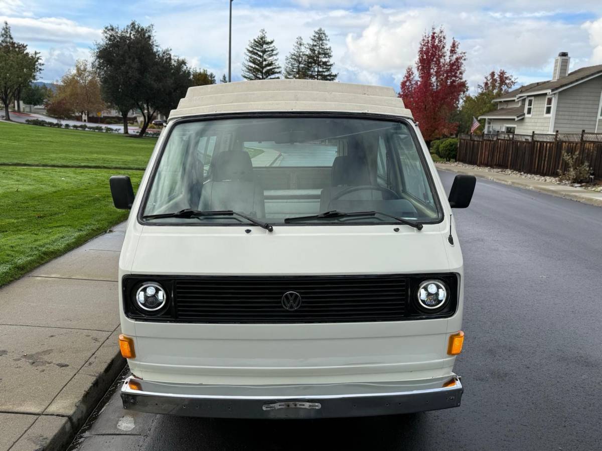 Volkswagen-vanagon-2.0l-1982-white-1