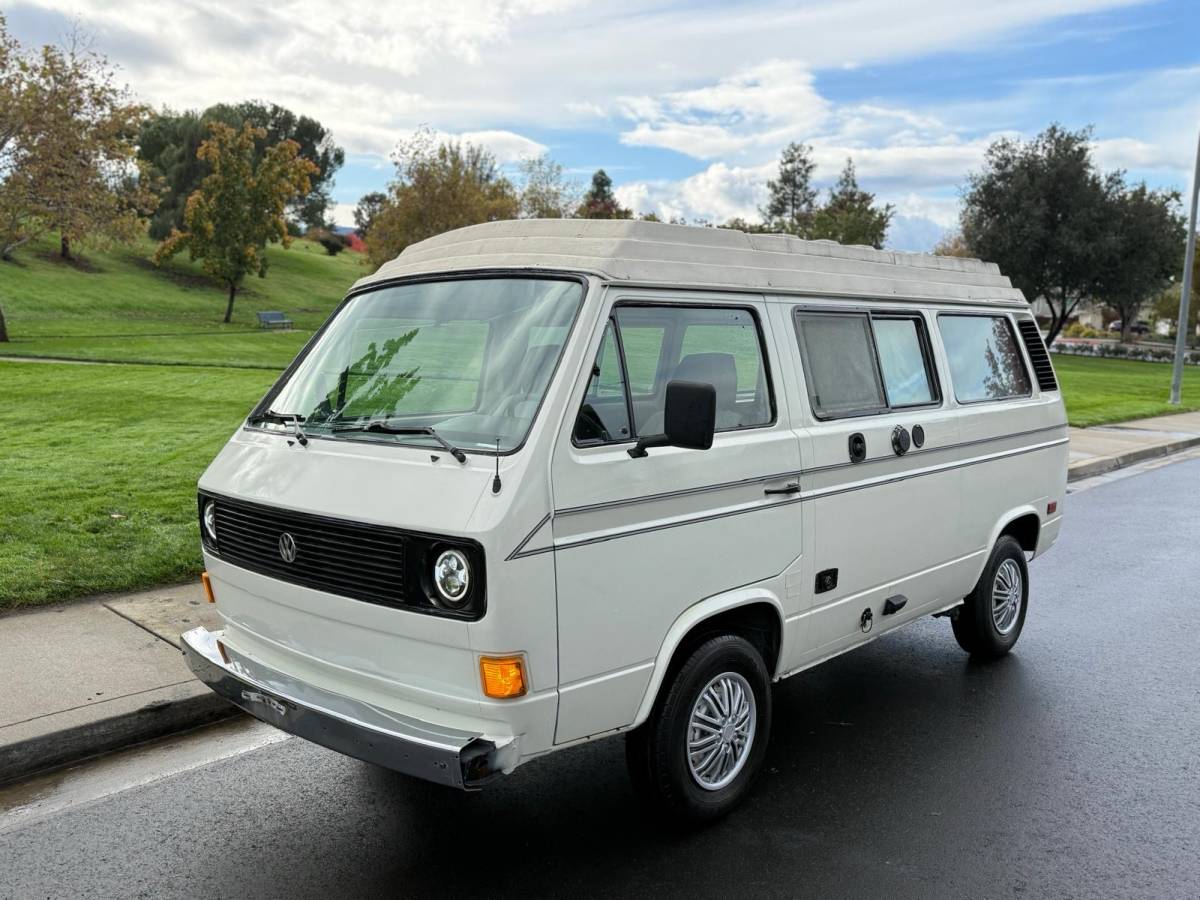 Volkswagen-vanagon-2.0l-1982-white-11