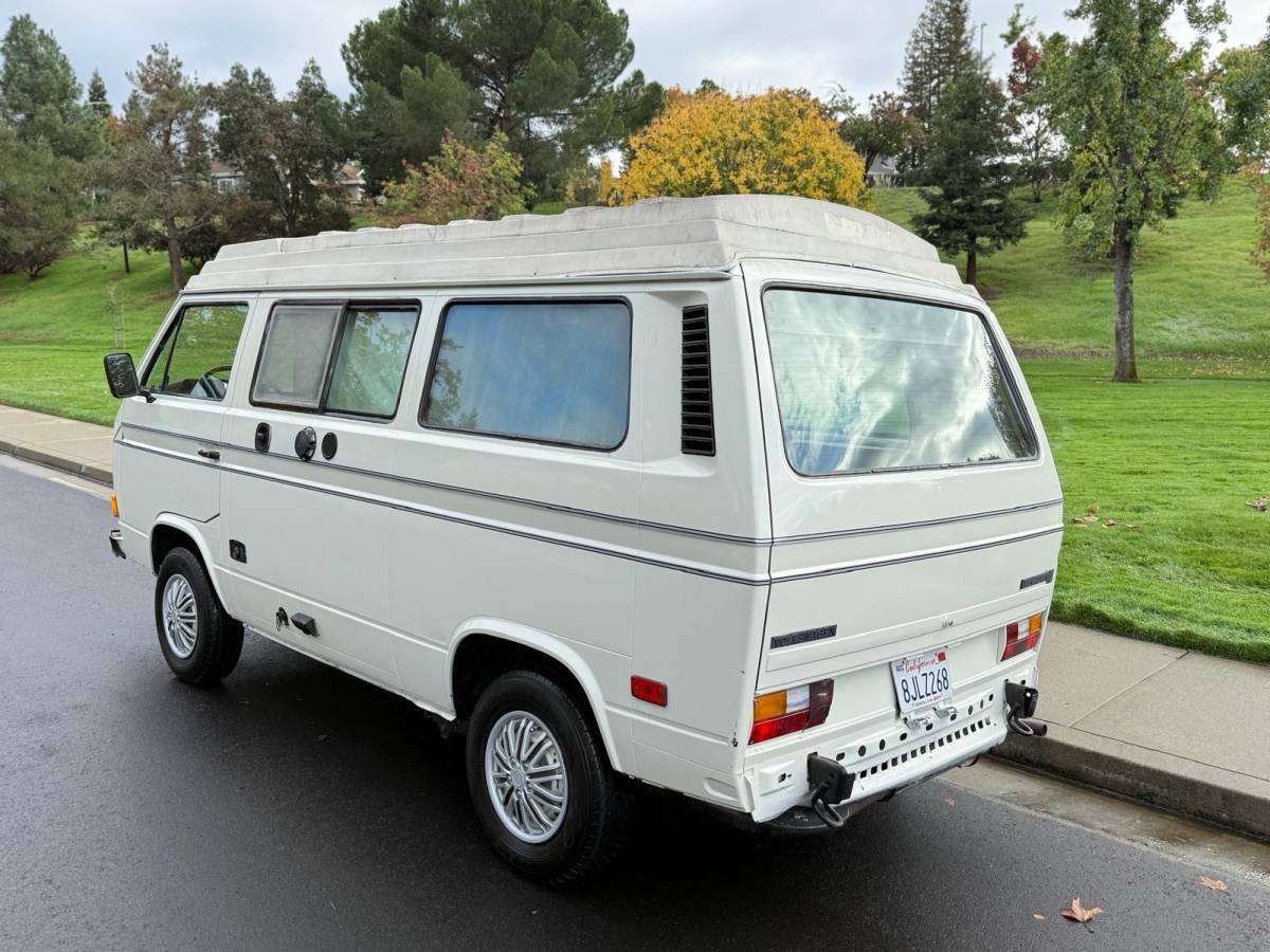 Volkswagen-vanagon-2.0l-1982-white-12