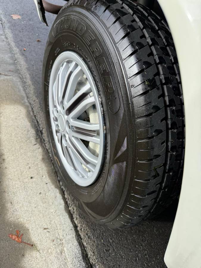 Volkswagen-vanagon-2.0l-1982-white-19