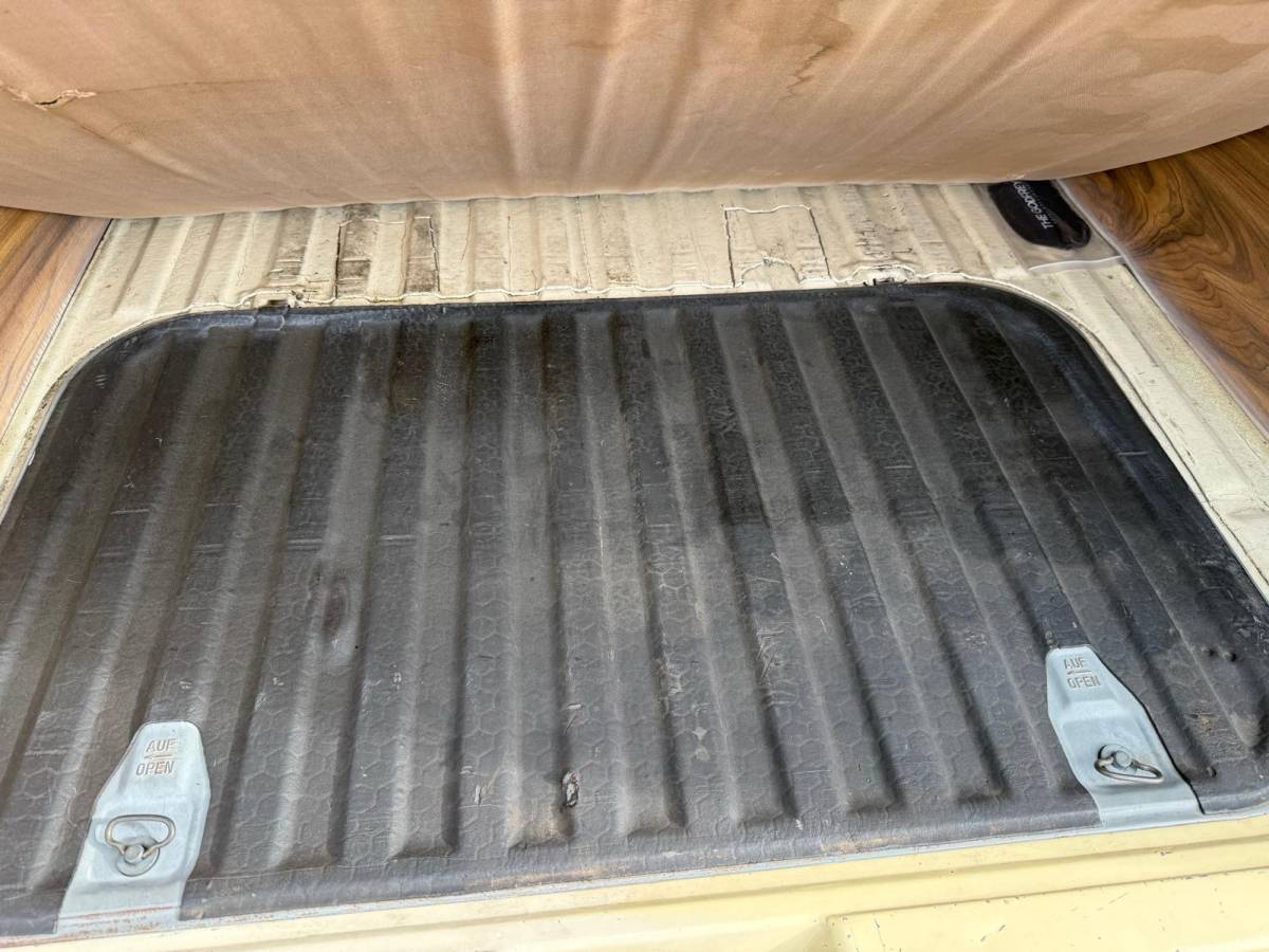 Volkswagen-vanagon-2.0l-1982-white-6