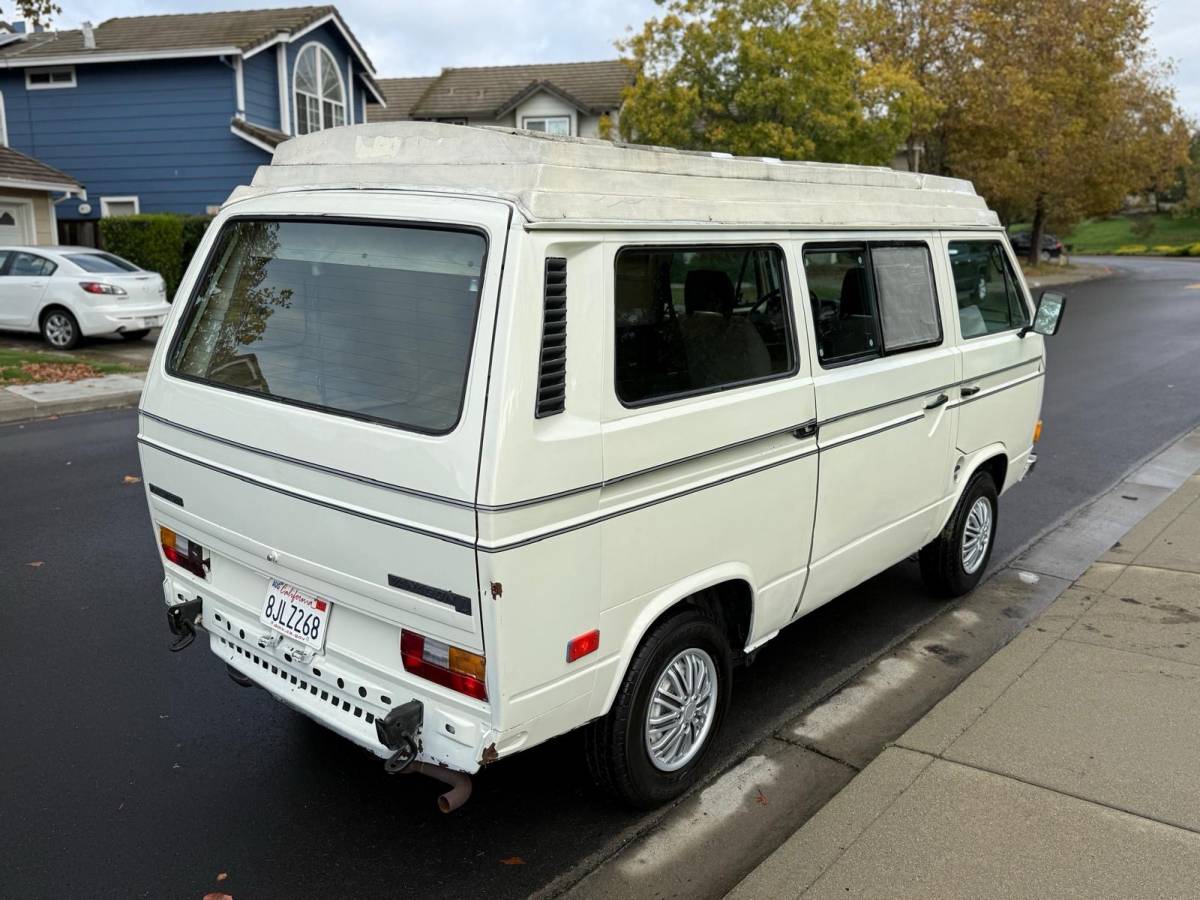 Volkswagen-vanagon-2.0l-1982-white-9