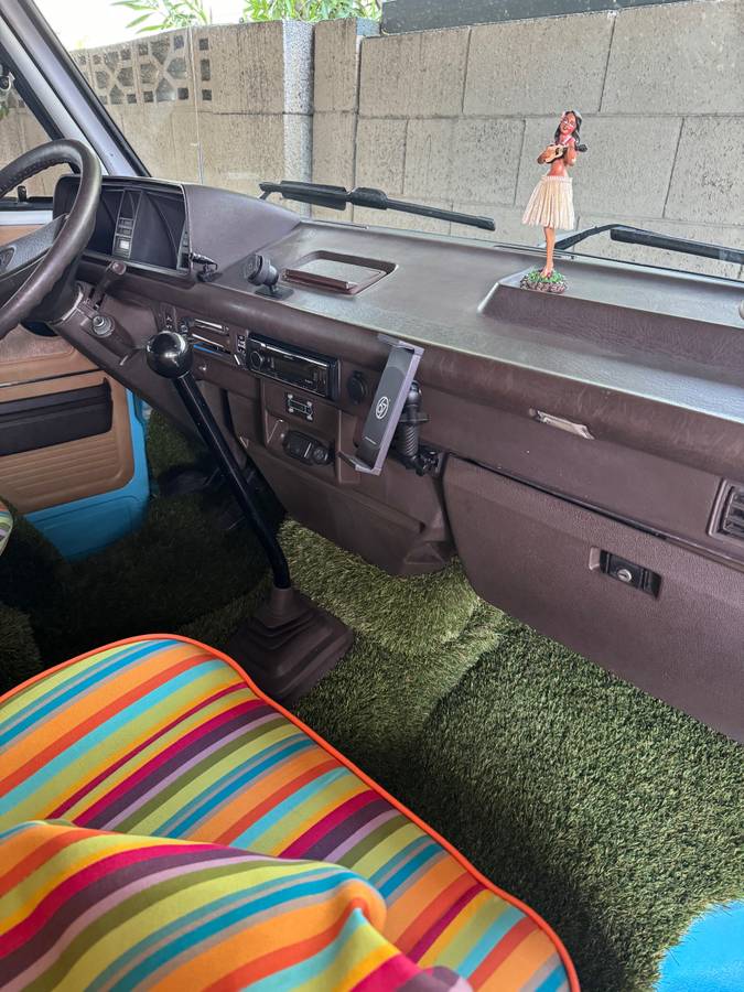 Volkswagen-vanagon-bus-1987-blue-13