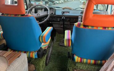Volkswagen-vanagon-bus-1987-blue-9