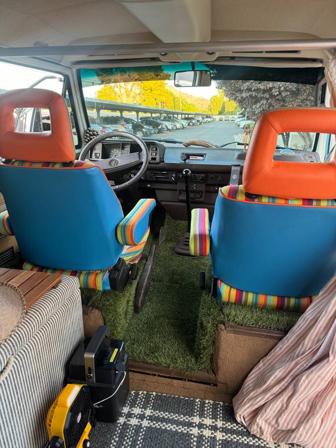 Volkswagen-vanagon-bus-1987-blue-9