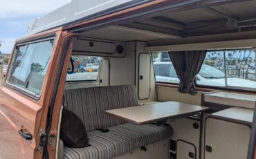Volkswagen-vanagon-camper-1984-brown-1