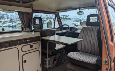 Volkswagen-vanagon-camper-1984-brown-2