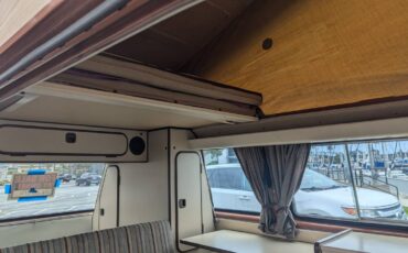 Volkswagen-vanagon-camper-1984-brown-3