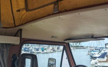 Volkswagen-vanagon-camper-1984-brown-7