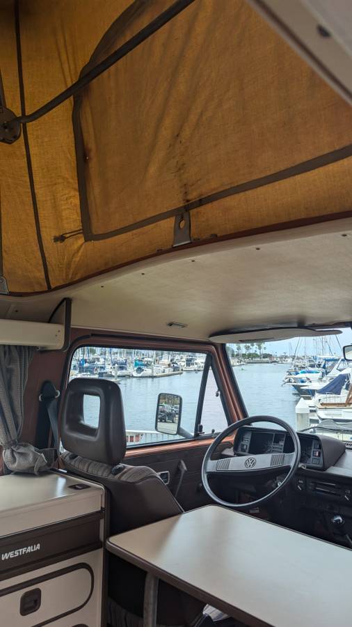 Volkswagen-vanagon-camper-1984-brown-7