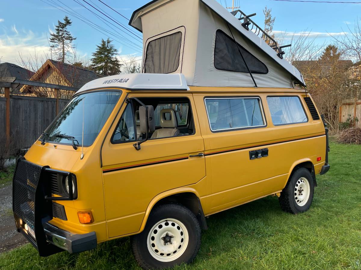 Volkswagen-vanagon-camper-1989-yellow-1