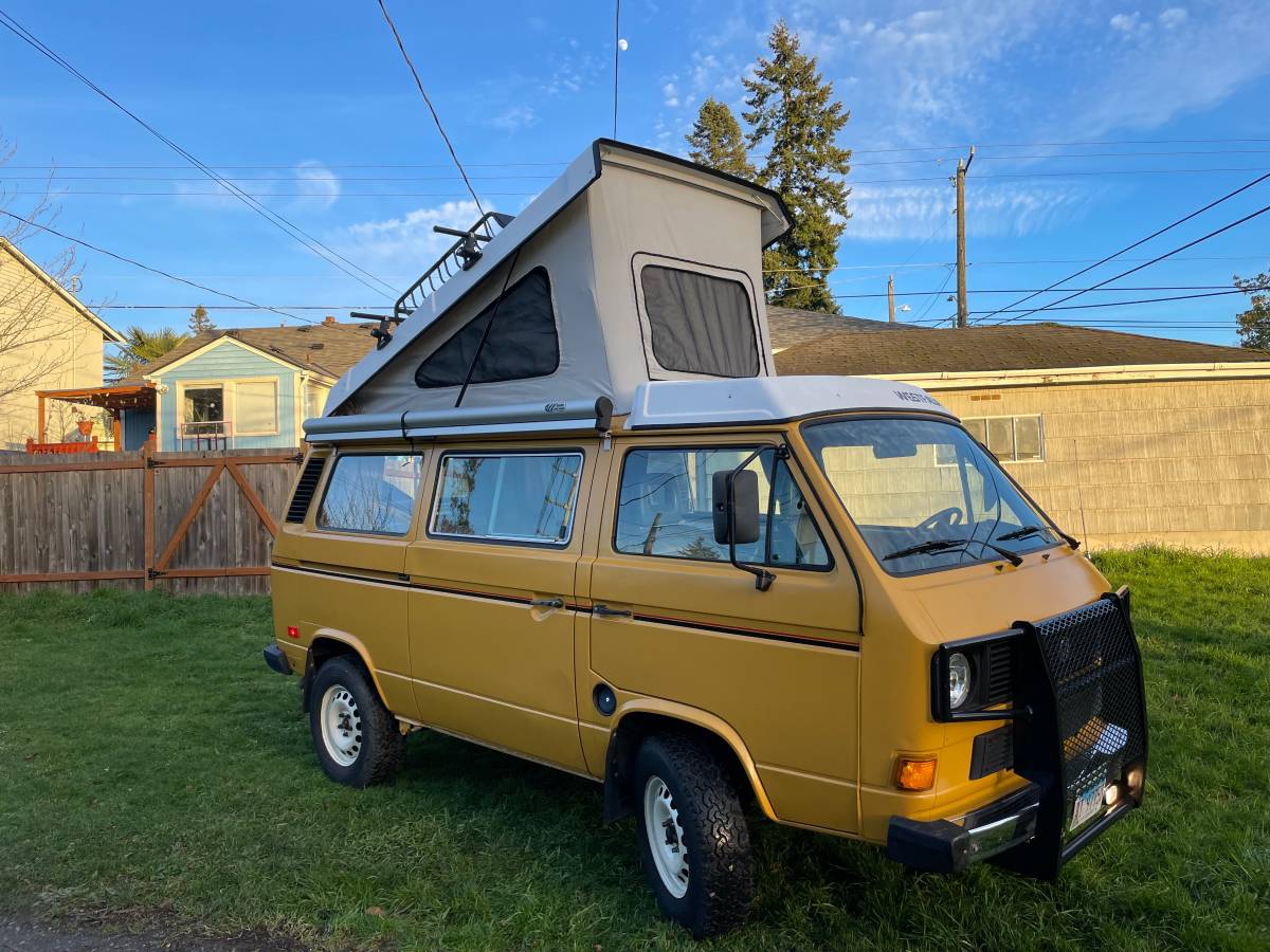 Volkswagen-vanagon-camper-1989-yellow-10