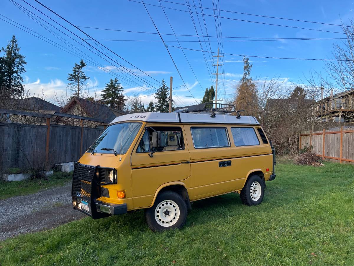 Volkswagen-vanagon-camper-1989-yellow-17