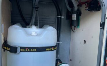 Volkswagen-vanagon-camper-1989-yellow-4