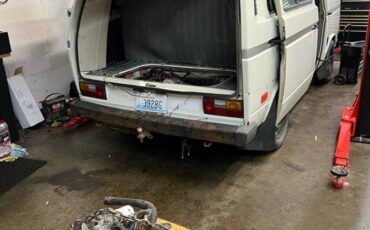 Volkswagen-vanagon-camper-1990-3