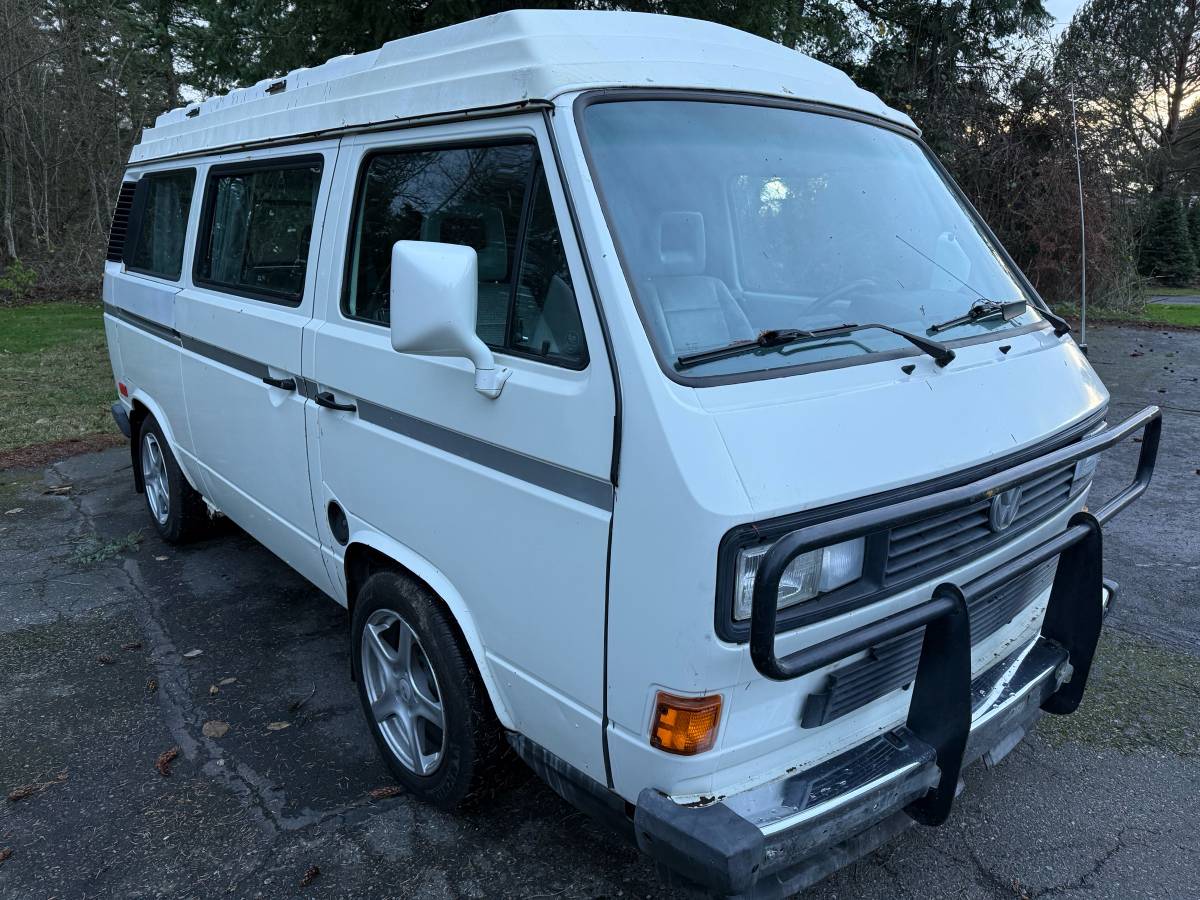 Volkswagen-vanagon-camper-1990-5