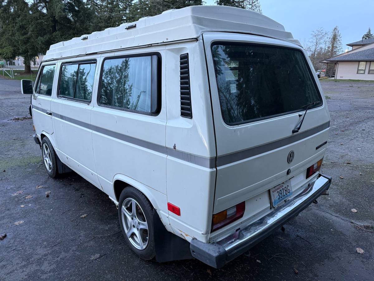 Volkswagen-vanagon-camper-1990-7