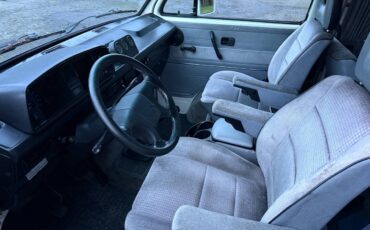 Volkswagen-vanagon-camper-1990-8