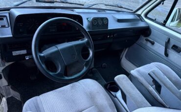 Volkswagen-vanagon-camper-1990-9