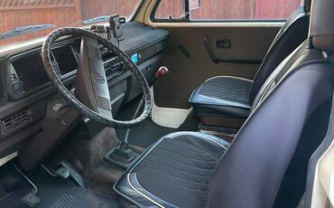 Volkswagen-vanagon-westfalia-1984-white-3