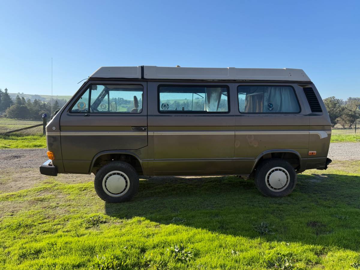 Volkswagen-vanagon-westfalia-1985-2