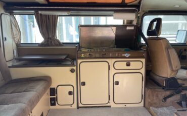Volkswagen-vanagon-westfalia-1986-brown-15