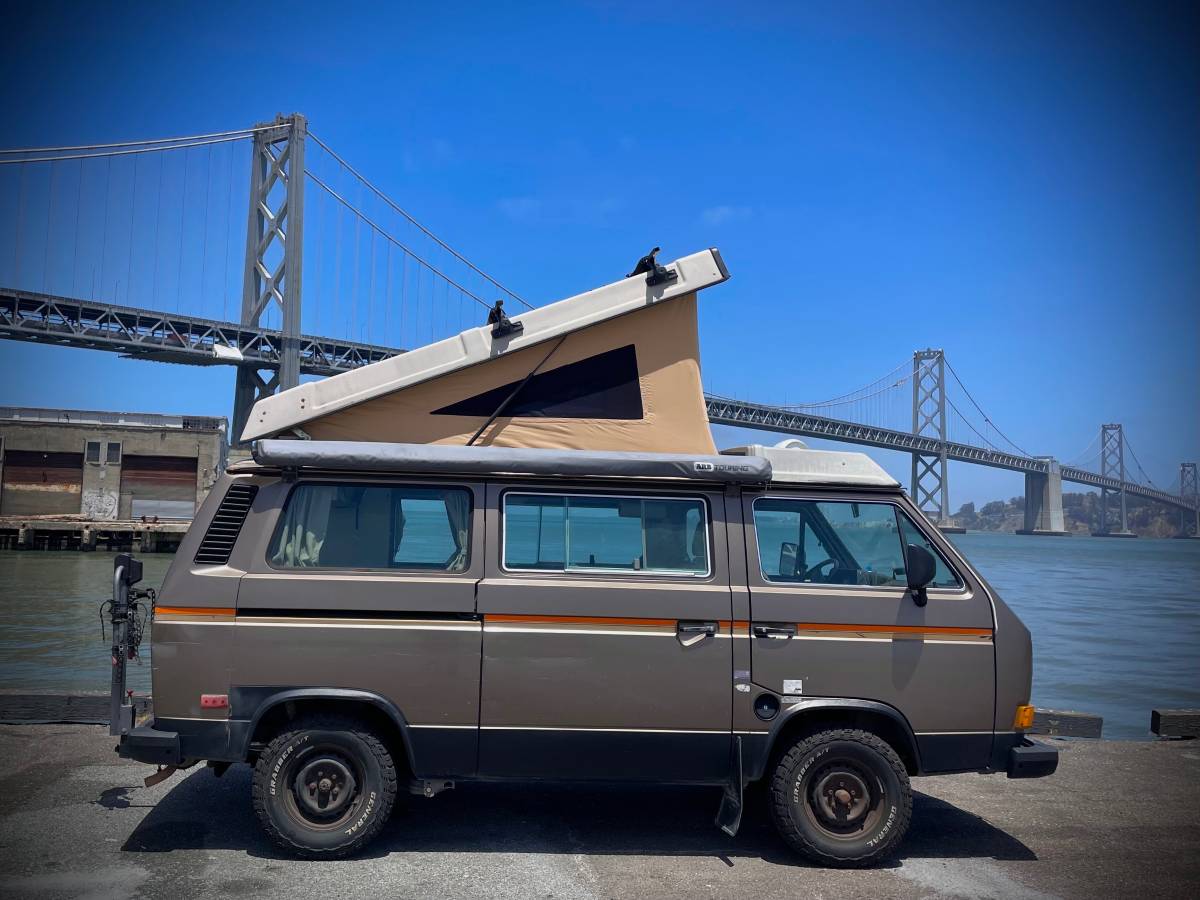 Volkswagen-vanagon-westfalia-1986-brown