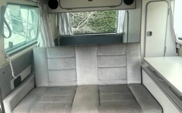 Volkswagen-vanagon-westfalia-1986-white-3